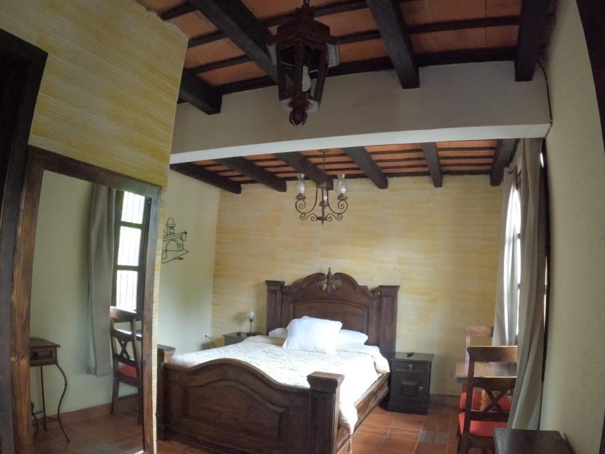 Hotel El Mirador Anexo 1 Santa Lucía Milpas Altas Chambre photo