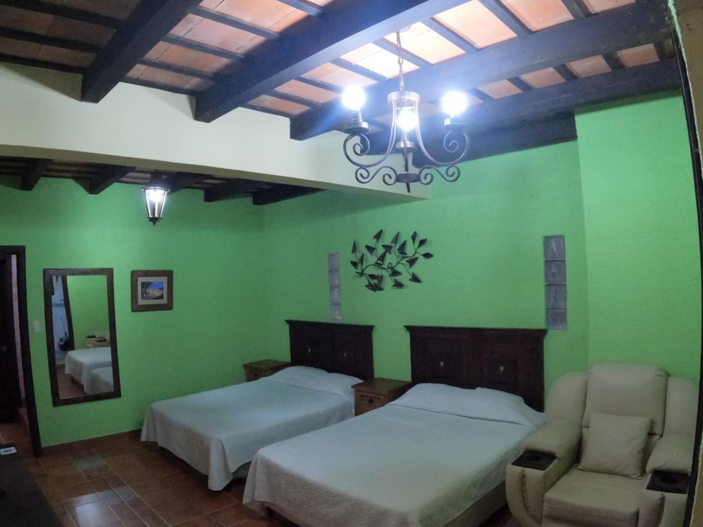 Hotel El Mirador Anexo 1 Santa Lucía Milpas Altas Chambre photo